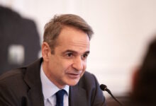 Μητσοτάκης-για-τον-νέο-Πάπα-Λέοντα-14ο:-«Η-ηγεσία-σας-έρχεται-σε-μία-εποχή-που-ο-κόσμος-αντιμετωπίζει-σοβαρές-προκλήσεις»
