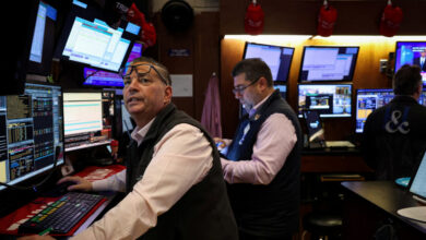 wall-street:-Ο-dow-jones-σημειώνει-άλμα-600-μονάδων-μετά-την-ανακοίνωση-του-Τραμπ-για-την-εμπορική-συμφωνία-με-το-Ηνωμένο-Βασίλειο