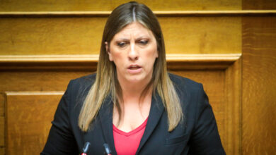 «Πόλεμος»-στη-διάσκεψη-των-προέδρων-της-Βουλής-^-όλοι-εναντίον-της-Ζωής-και-η-Ζωή-εναντίον-όλων-^-την-άλλη-εβδομάδα-η-πρώτη-πρόταση-για-Προανακριτική-κατά-Καραμανλή-από-το-ΠΑΣΟΚ