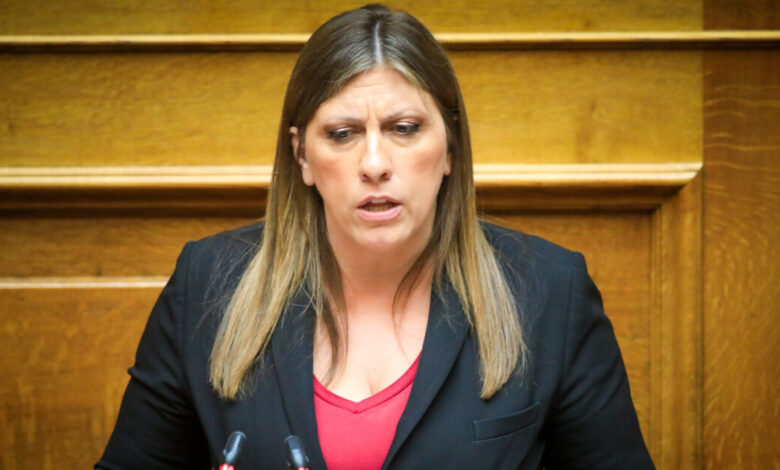 «Πόλεμος»-στη-διάσκεψη-των-προέδρων-της-Βουλής-^-όλοι-εναντίον-της-Ζωής-και-η-Ζωή-εναντίον-όλων-^-την-άλλη-εβδομάδα-η-πρώτη-πρόταση-για-Προανακριτική-κατά-Καραμανλή-από-το-ΠΑΣΟΚ