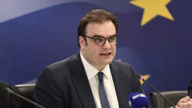 Πιερρακάκης:-Νέα-κίνητρα-στους-ιδιοκτήτες-για-να-«ζωντανέψουν»-τα-κλειστά-σπίτια