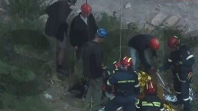 Λαύριο:-Επιχείρηση-διάσωσης-30χρονου-σπηλαιολόγου-που-έπεσε-σε-χαράδρα-55-μέτρων