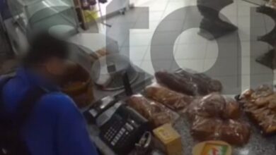 Πόρτο-Ράφτη:-Φούρναρης-πάλεψε-με-ληστή-για-να-μην-πάρει-τις-εισπράξεις-του-ταμείου