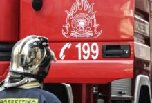 Φωτιά-σε-λυόμενο-στην-Εκάλη-κοντά-σε-κατοικημένη-περιοχή