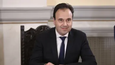 Ψηφιακή-Πολιτική-Παπαστεργίου:-Σταθερές-επαναλήψεις,-αβέβαιη-υλοποίηση