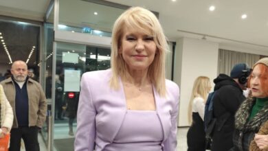 Με-«μαύρο-δάκρυ»-έκλαψε-η-Θεοδώρα-Τζάκρη-για-τις-μίζες-από-το-1821