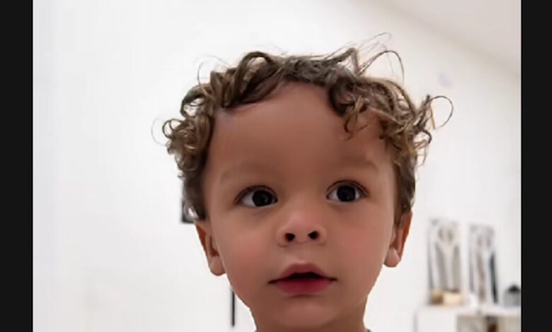okay-baby:-Σκοτώθηκε-σε-τροχαίο-ο-2χρονος-σταρ-του-tiktok-–-«Δεν-ήταν-σωστά-δεμένος-στο-παιδικό-κάθισμα-ασφαλείας»