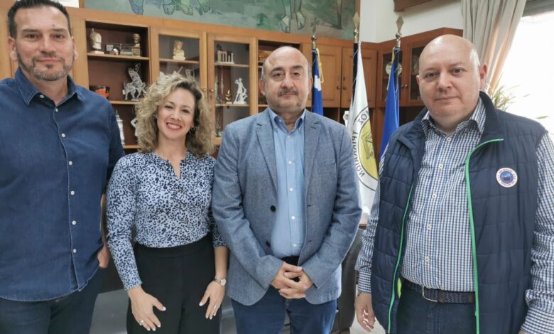 Συνάντηση-Σακκά-με-κοινωνικούς-λειτουργούς-Θεσσαλίας-για-τα-προβλήματα-του-κλάδου