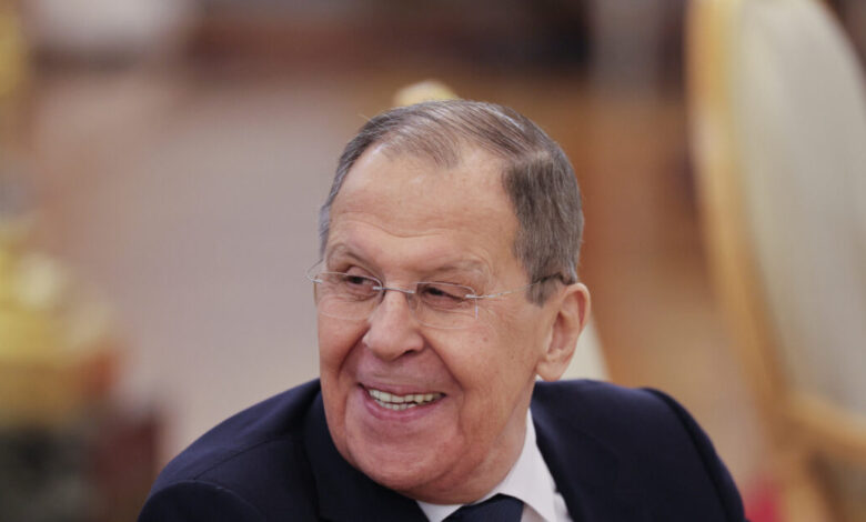 Ο-Λαβρόφ-θα-ηγηθεί-της-ρωσικής-αντιπροσωπείας-στην-Τουρκία-για-τις-ειρηνευτικές-συνομιλίες-με-την-Ουκρανία,-λένε-διεθνή-ΜΜΕ