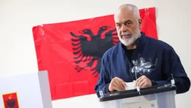 Νικητής-ο-Ράμα-στην-Αλβανία-Δεν-αναγνωρίζει-τη-νίκη-ο-Μπερίσα