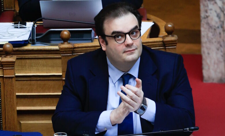Πιερρακάκης:-Επεκτείνουμε-το-επενδυτικό-clawback-ως-το-2030