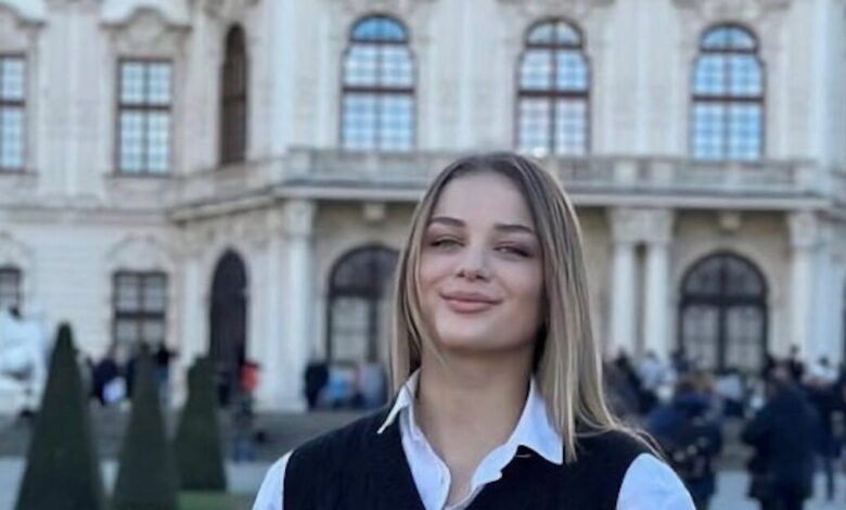 Τέμπη:-«Αν-ισχύει-το-πόρισμα-Καρώνη-να-σταματήσουν-να-κυκλοφορούν-τα-τρένα»-λέει-η-μητέρα-της-Κλαούντια-Λάτα