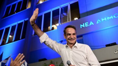 Δημοσκόπηση-real-polls:-Στο-32%-η-ΝΔ-–-Τρίτη-συνεχόμενη-φορά-που-η-«Πλεύση-Ελευθερίας»-βγαίνει-δεύτερο-κόμμα