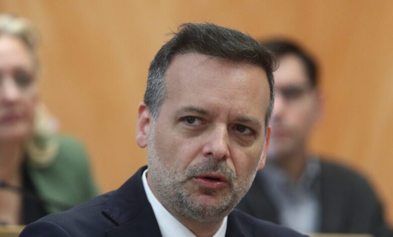 Χάρης-Δούκας:-«Έχουν-μπει-δυο-γερανοί-στο-Βοτανικό,-του-χρόνου-θα-φαίνονται-οι-κερκίδες-του-γηπέδου»