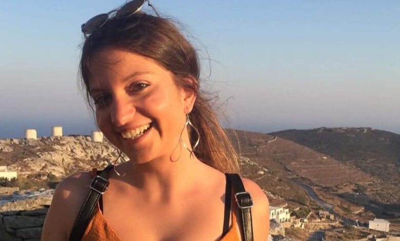 Ναύπλιο:-Πένθος-για-την-27χρονη-χειρουργό-που-σκοτώθηκε-σε-τροχαίο-–-«Η-ανιψιά-μου-και-αγαπούσε-την-ιατρική»-λέει-η-θεία-της