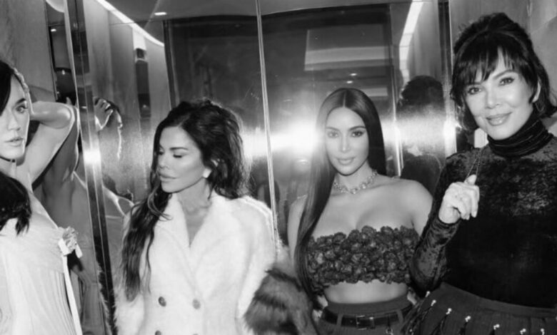 Λόρεν-Σάντσεζ:-Το-ξέφρενο-bachelorette-party-στο-Παρίσι-με-τις-διάσημες-φίλες-της-πριν-το-«i-do»-με-τον-Τζεφ-Μπέζος