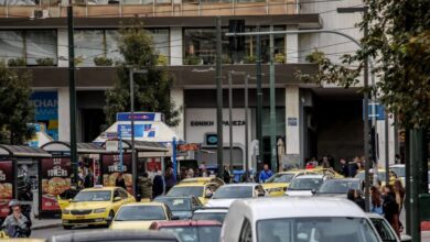 Από-«κόσκινο»-περνά-η -ΑΑΔΕ-τα-οχήματα-–-Στόχος-τα-ανασφάλιστα,-ακινητοποιημένα-και-με-απλήρωτα-τέλη