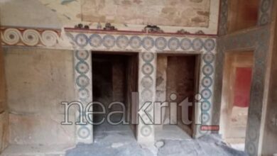 yπουργείο-Πολιτισμού:-Η-τοιχογραφία-με-τα-Δελφίνια-στο-ανάκτορο-της-Κνωσσού-αποκολλήθηκε-από-τους-θυελλώδεις-ανέμους