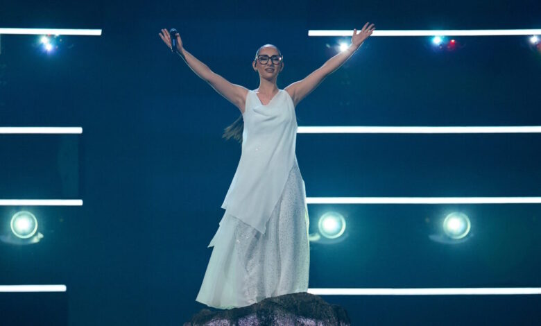 eurovision-2025:-Χειροκροτήματα,-φωνές-και-συγκίνηση-για-την-εμφάνιση-της-klavdia-–-Η-«Αστερομάτα»-της-μάγεψε-το-κοινό