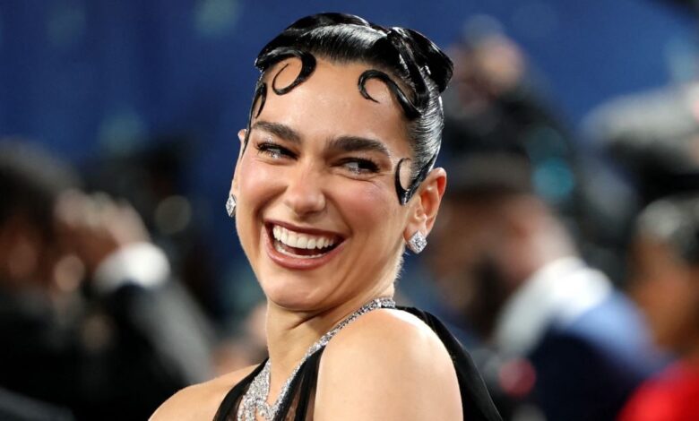 Η-dua-lipa-είναι-η-νεότερη-super-rich-κάτω-των-40-ετών-στη-Βρετανία-–-Πάνω-από-130-εκατ.-ευρώ-η-περιουσία-της