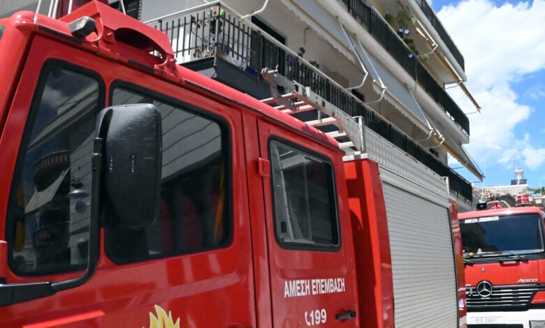 Θεσσαλονίκη:-Φωτιά-σε-δύο-απορριμματοφόρα-σε-πάρκινγκ-στην-Πυλαία
