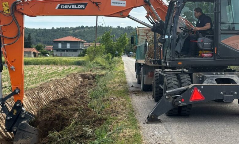Καθαρισμός-2,5-χιλιομέτρων-καναλιών-σε-Διάβα-και-Βασιλική-από-τον-Δήμο-Μετεώρων