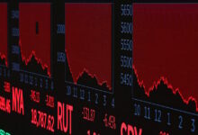 wall-street:-Υποχωρούν-αμερικανικές-μετοχές,-ομόλογα-και-δολάριο