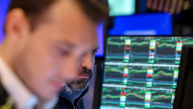 Με-διακυμάνσεις-άνοιξε-η-wall-street-–-Η-πώληση-των-κρατικών-ομολόγων-υποχωρεί