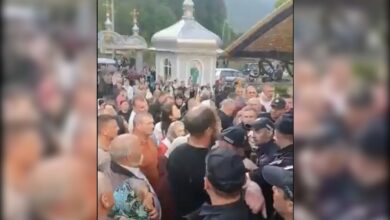 Ουκρανία:-Κατάφεραν-να-επανεισέλθουν-στην-κατειλημμένη-εκκλησία-της-ενορίας-τους
