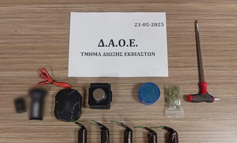 Ποινική-δίωξη-για-11-αδικήματα-στον-τράπερ-και-στους-3-συνεργούς-του-για-την-απαγωγή-γιου-χρυσοχόου