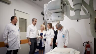 Ο-Κυριάκος-Μητσοτάκης-εγκαινίασε-το-νέο-Κέντρο-Υγείας-στα-Μέγαρα-–-Οι-τριτοκοσμικές-εικόνες-και-η-ολική-ανακαίνιση