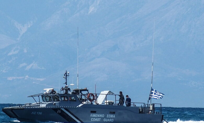 Χανιά:-Χειροπέδες-σε-τρεις-Σουδανούς-για-διακίνηση-μεταναστών
