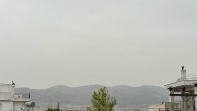 Αφρικανική-σκόνη-«πνίγει»-την-Αθήνα:-Πώς-να-προστατευτείτε