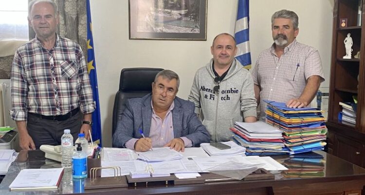 Νέα-σύμβαση-κατασκευής-έργου-υπέγραψε-ο-Κώστας-Μαράβας
