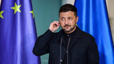 Ο-Ζελένσκι-κατηγορεί-τη-Ρωσία-πως-υπονομεύει-τις-συνομιλίες-της-Κωνσταντινούπολης-πριν-καν-ξεκινήσουν-και-η-Μόσχα-απορρίπτει-απλή-κατάπαυση-του-πυρός