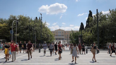 Στο-8,3%-έπεσε-η-ανεργία-τον-Απρίλιο-–-Μειώθηκε-κατά-2,5-μονάδες-μέσα-σε-ένα-χρόνο