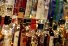 Μόνο-με-ταυτότητα-θα-μπορούν-να-αγοράζουν-τσιγάρα-και-αλκοόλ-οι-ενήλικοι:-Το-σχέδιο-νόμου-για-την-προστασία-των-ανηλίκων