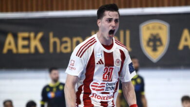 ΑΕΚ-–-Ολυμπιακός-27-32:-Μπρέικ-και-1-0-για-τους-Πειραιώτες-στους-τελικούς-του-πρωταθλήματος-χάντμπολ-ανδρών