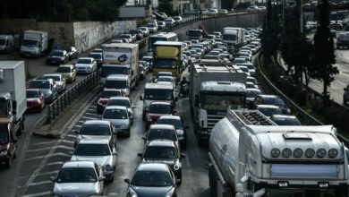 Τροχαίο-στον-Κηφισό:-Αυτοκίνητο-συγκρούστηκε-με-φορτηγό-στην-άνοδο-–-Μποτιλιάρισμα-στο-ύψος-των-Σεπολίων