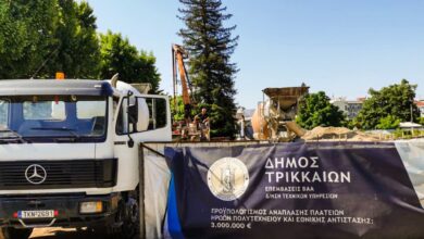 Η-Αρχαιολογική-Υπηρεσία-έστειλε-την-αστυνομία-στα-έργα-της-πλατείας