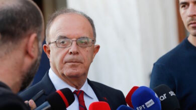 Βερνίκος:-Ο-Μαρινάκης-είπε-πως-πρέπει-η-μία-ομάδα-να-βοηθά-την-άλλη-–-Έθεσε-και-θέμα-αγωνιστικών-χώρων-στην-uefa