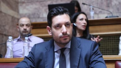 Κόντρα-Κυρανάκη-και-Λυμπερόπουλου-στη-Βουλή-για-τα-ταξί:-«Σταματήστε-να-συκοφαντείτε-όποιον-διαφωνεί-μαζί-σας»-–-«Θα-μας-αναγκάσει-να-ξεπουλήσουμε-τις-άδειες»