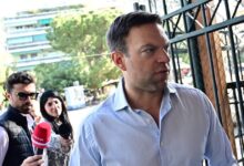 Κασσελάκης-σε-ΠΑΣΟΚ-και-ΣΥΡΙΖΑ-για-Τέμπη:-Αποσύρετε-τις-προτάσεις-και-αν-θέλετε-να-διαφωνήσετε-με-τους-συγγενείς-πείτε-το-δημόσια