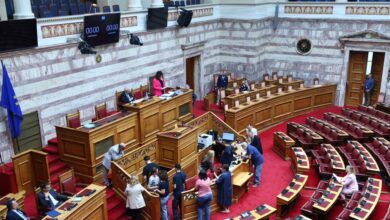 Βουλή:-Ανακοινώθηκε-στην-Ολομέλεια-η-πρόταση-Καρυστιανού-για-προανακριτική
