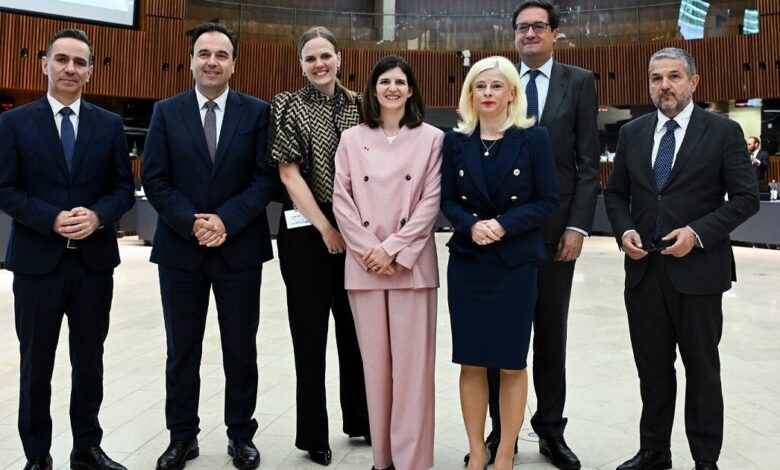 Προστασία-των-ανηλίκων-από-τον-εθισμό-στο-διαδίκτυο-–-Η-Ευρώπη-καθιερώνει-«mini-wallet»-με-δυνατότητα-επιβεβαίωσης-της-ηλικίας