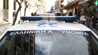 Οικογενειακή-τραγωδία-στα-Τρίκαλα:-Μητέρα-και-γιος-βρέθηκαν-νεκροί-μέσα-στο-σπίτι-τους
