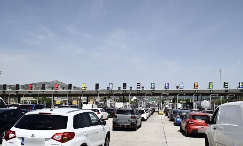 Τριήμερο-Αγίου-Πνεύματος:-Πάνω-από-200.000-οχήματα-έφυγαν-από-την-Αττική-–-mέτρα-για-την-ασφαλή-επιστροφή-των-εκδρομέων