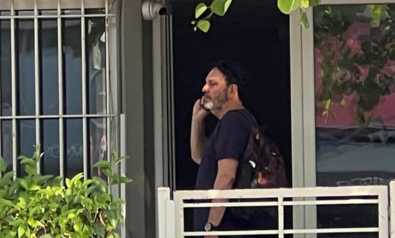Στάθης-Αγγελόπουλος:-Νύχτα-στα-κρατητήρια-για-τον-τραγουδιστή-–-Τον-«καίει»-η-κατάθεση-αστυνομικού-της-Άμεσης-Δράσης