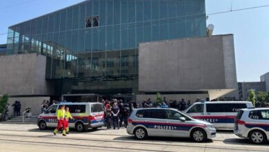 Συλλυπητήρια-από-Τασούλα-και-υπουργείο-Εξωτερικών-για-την-επίθεση-στην-Αυστρία