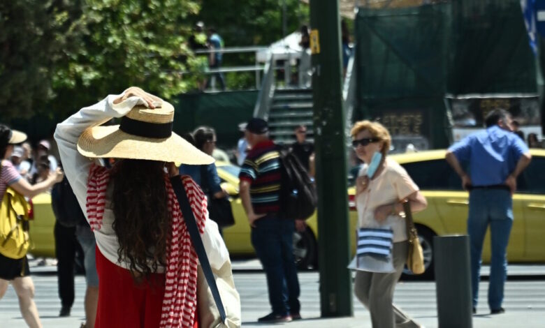 Καιρός:-Παραμένουν-οι-υψηλές-θερμοκρασίες-στην-ηπειρωτική-Ελλάδα-–-Θυελλώδεις-άνεμοι-έως-το-Σάββατο,-αυξάνεται-ο-κίνδυνος-για-φωτιά